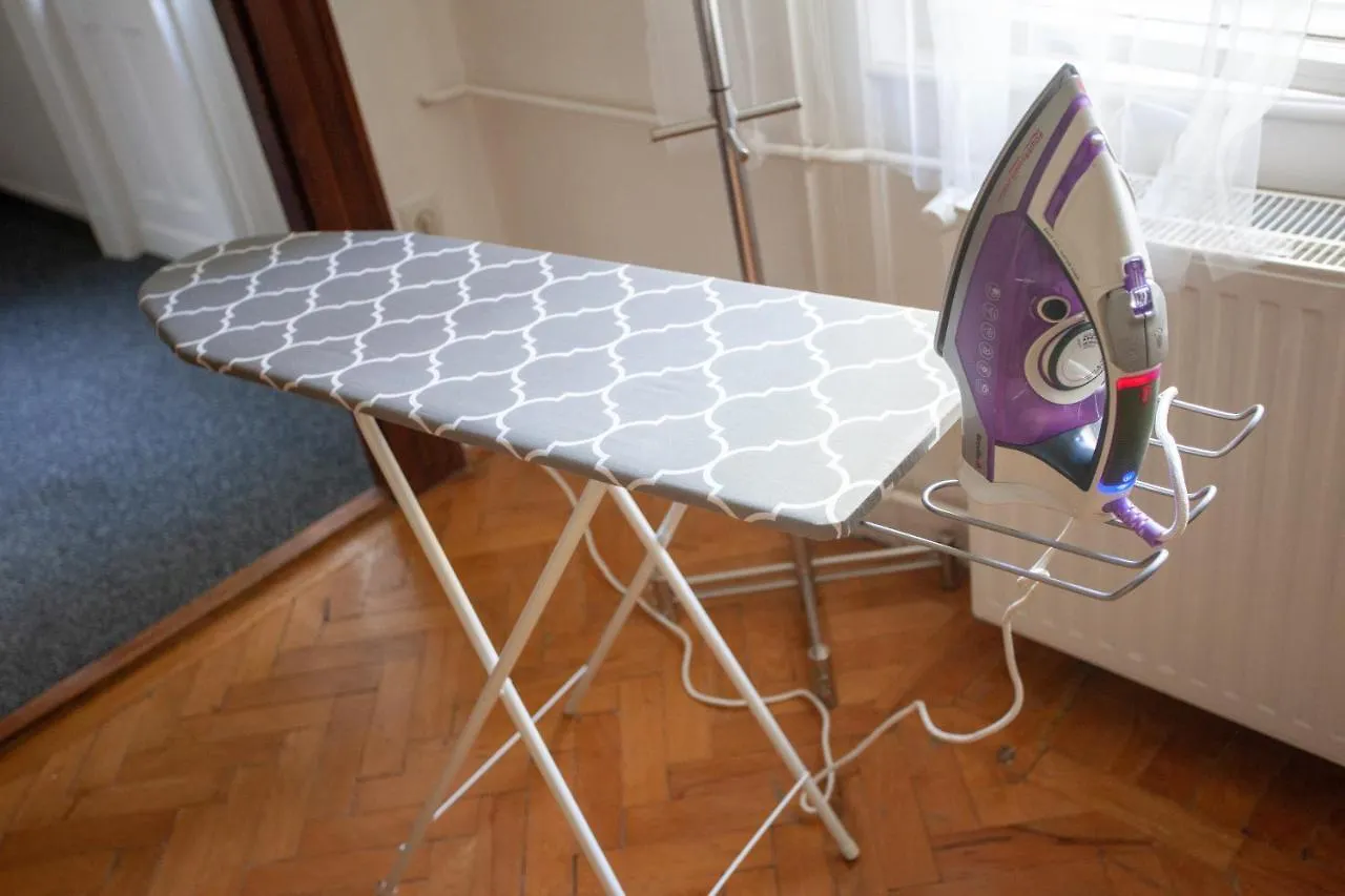 Basilica -Quiet, Privat, Balcony, The Best Area Budapest Apartment